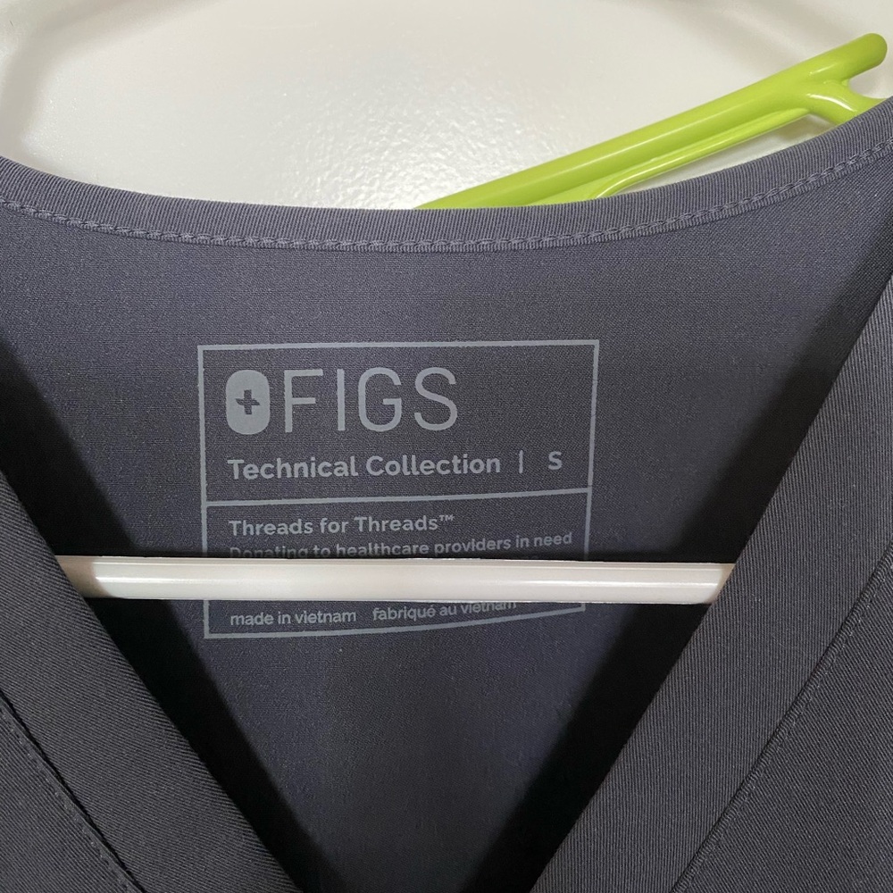 Figs Scrub Set - Picture 3 of 3